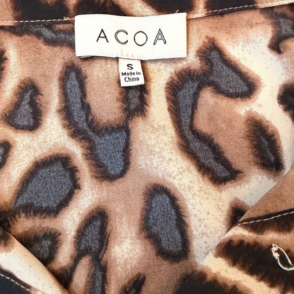 NWOT Acoa Oversized Leopard Button Up - Picture 5 of 5